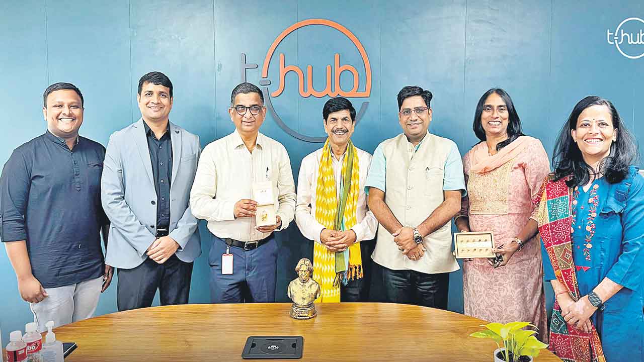 టీ హబ్‌తో అబ్దుల్‌ కలామ్‌ వర్సిటీ జట్టు!