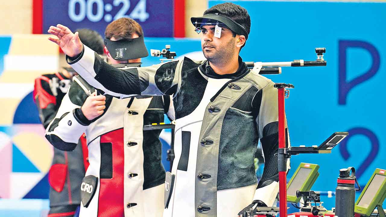 ప్చ్‌.. త్రుటిలో చేజారె