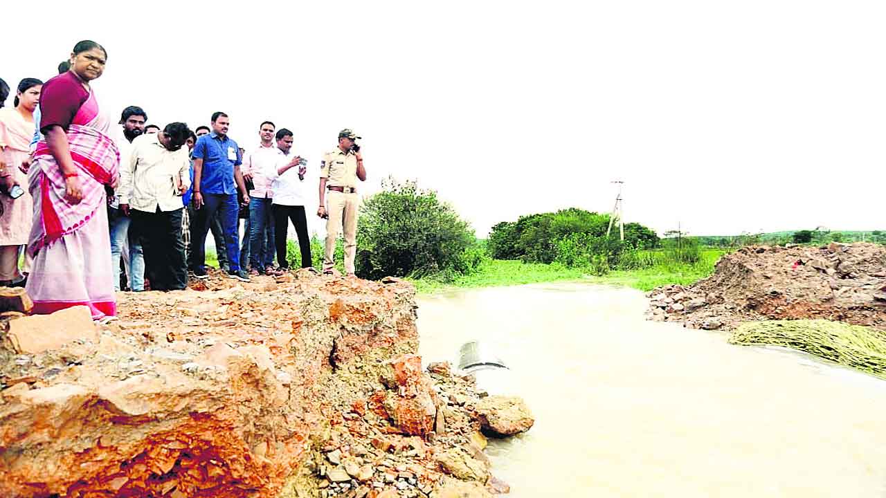 గోదావరి ఉగ్రరూపం