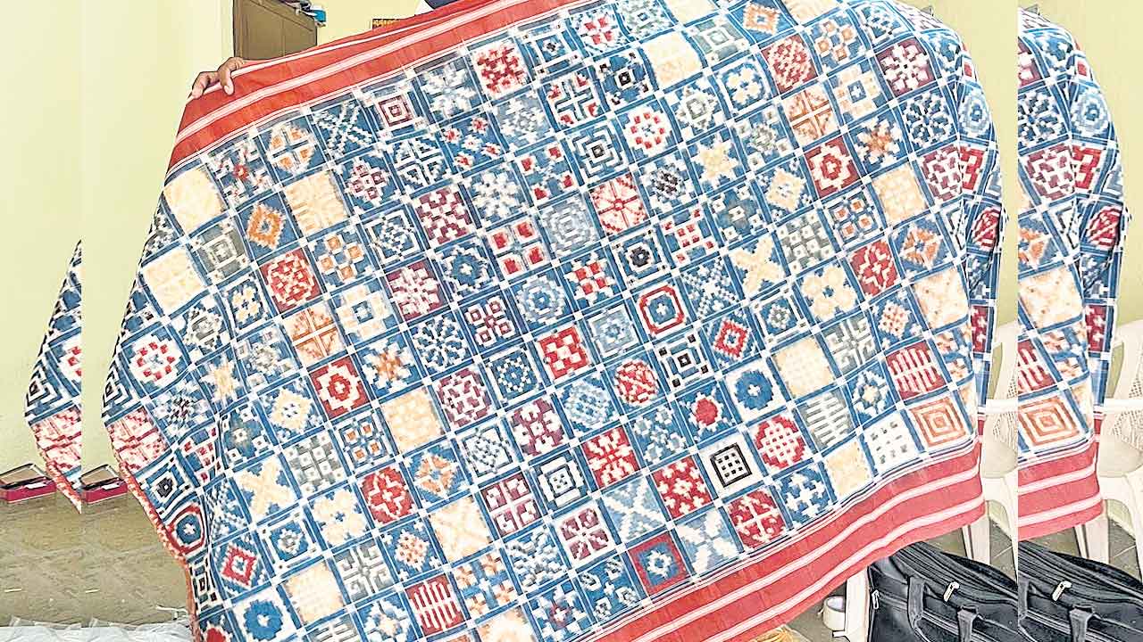 నేత కార్మికుడికి జాతీయ పురస్కారం