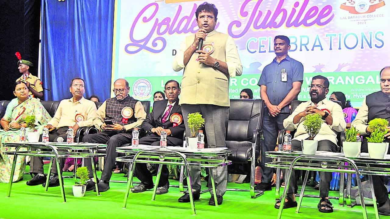 ఎడ్యుకేషన్‌ హబ్‌గా వరంగల్‌