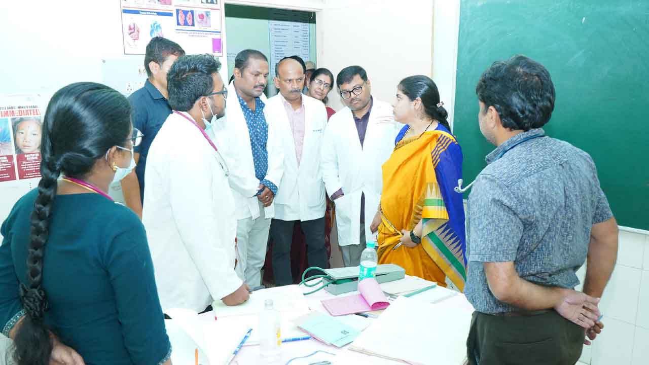 ఎంజీఎంలో వైద్యుల డుమ్మా కలెక్టర్‌ సీరియస్‌