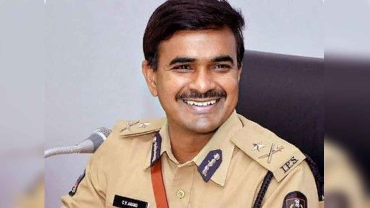 లంచం తీసుకుంటే ఉద్యోగం ఊడగొట్టాలి