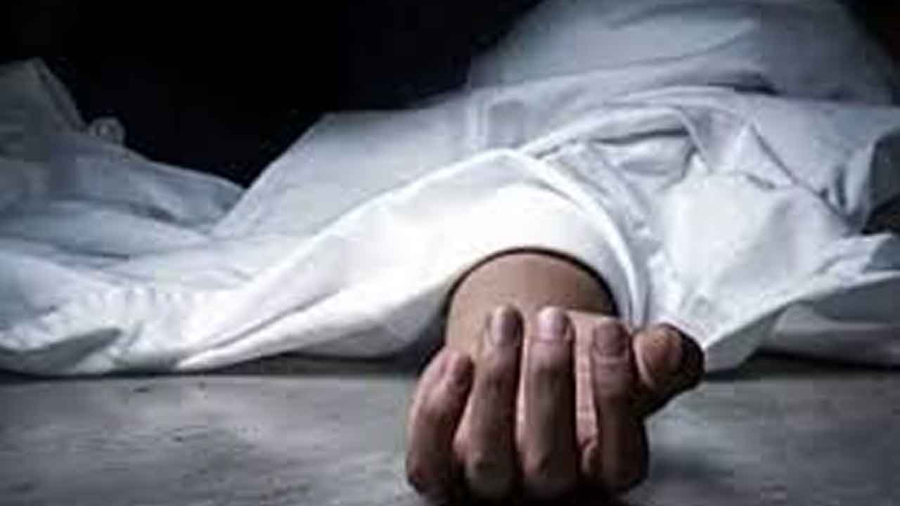 మెడకు టవల్‌ బిగుసుకుని అంధ విద్యార్థి మృతి