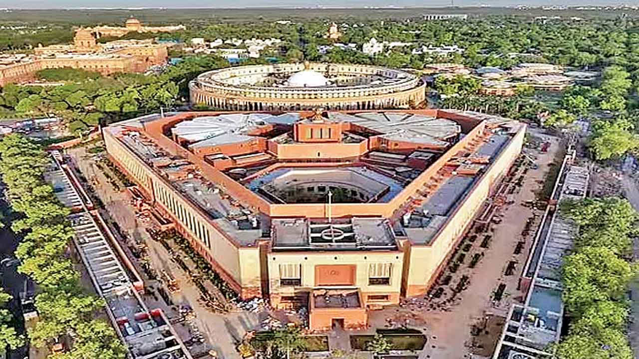 పార్లమెంట్‌లో అంబేద్కర్‌ గళం!