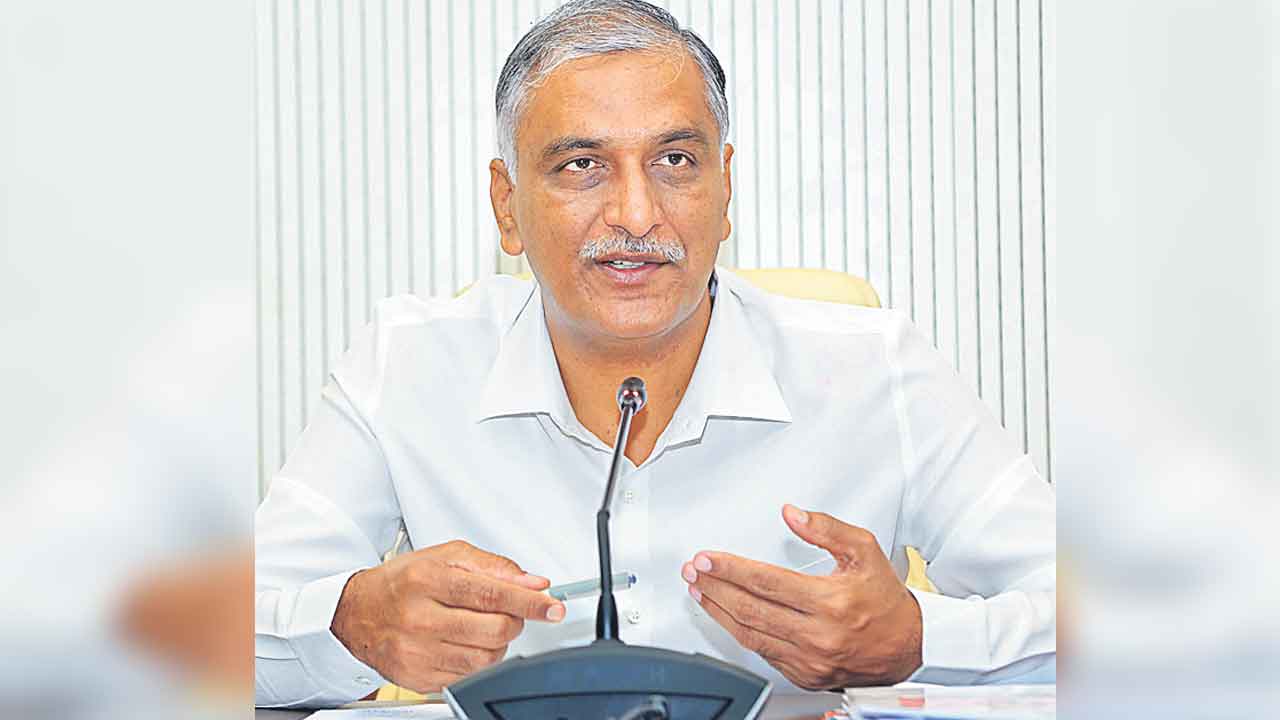 Harish Rao | మీడియా స్వేచ్ఛను కాలరాస్తారా?.. మాజీ మంత్రి హరీశ్‌రావు ఆగ్రహం