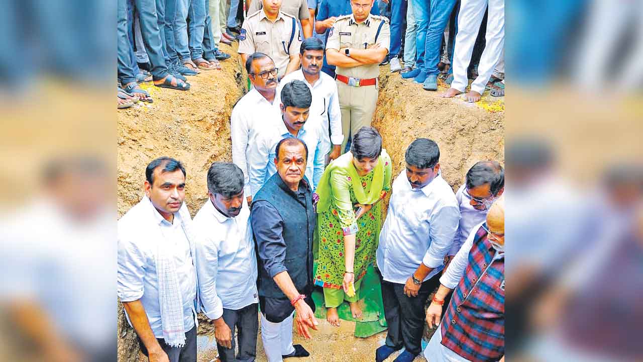 కొర్లపహాడ్‌లో ట్రామాకేర్‌ సెంటర్‌కు భూమిపూజ