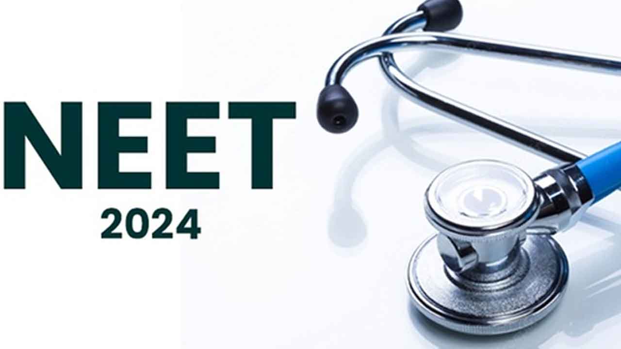 నీట్‌ కేసులో వైద్య విద్యార్థిని అరెస్ట్‌