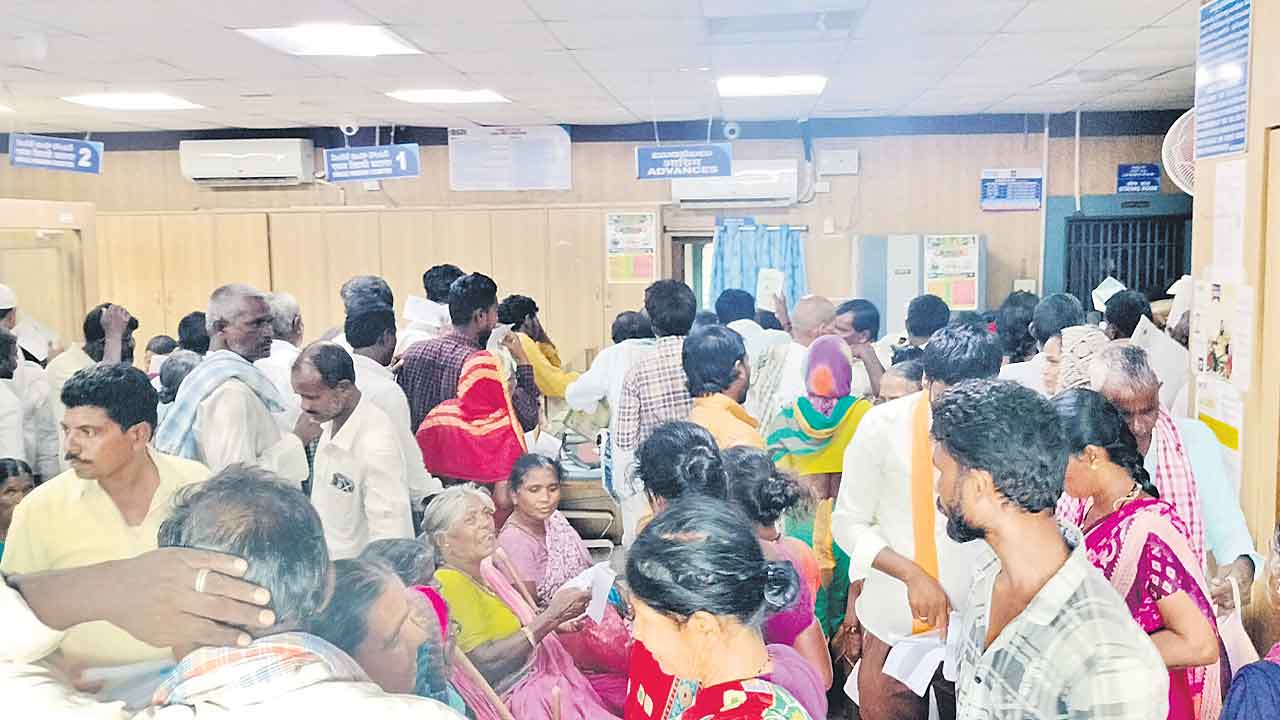 రుణమాఫీ మాకెందుకు రాలే