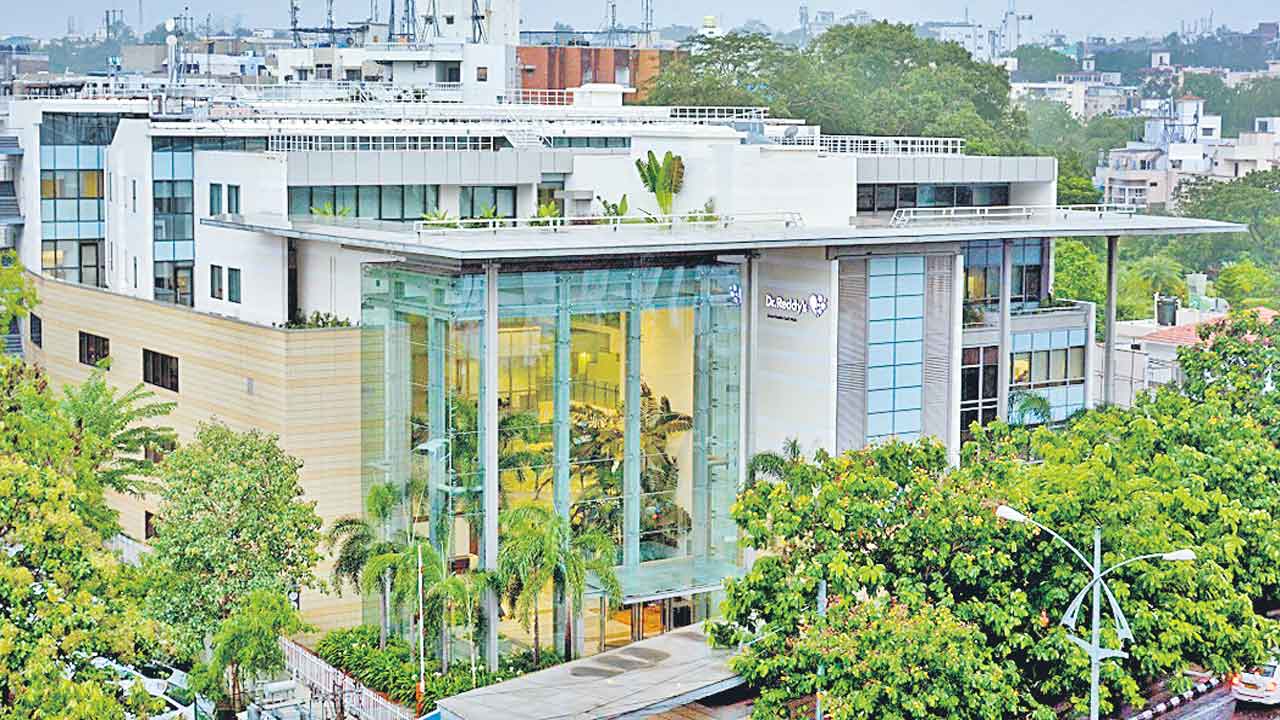 రెడ్డీస్‌ లాభం 1,392 కోట్లు