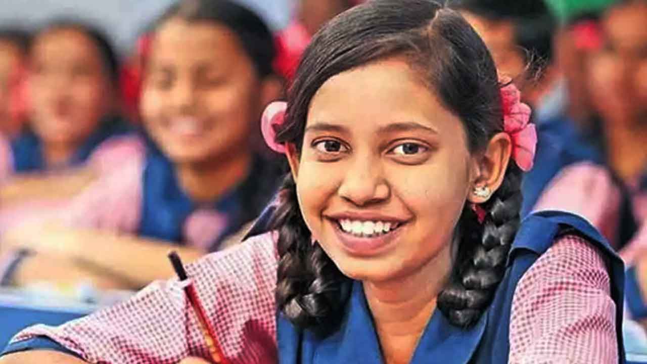 27న గురుకుల కాలేజీల్లో స్పాట్ అడ్మిషన్లు