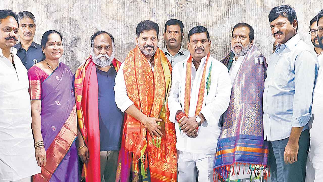 కాంగ్రెస్‌లో చేరిన మహిపాల్‌రెడ్డి