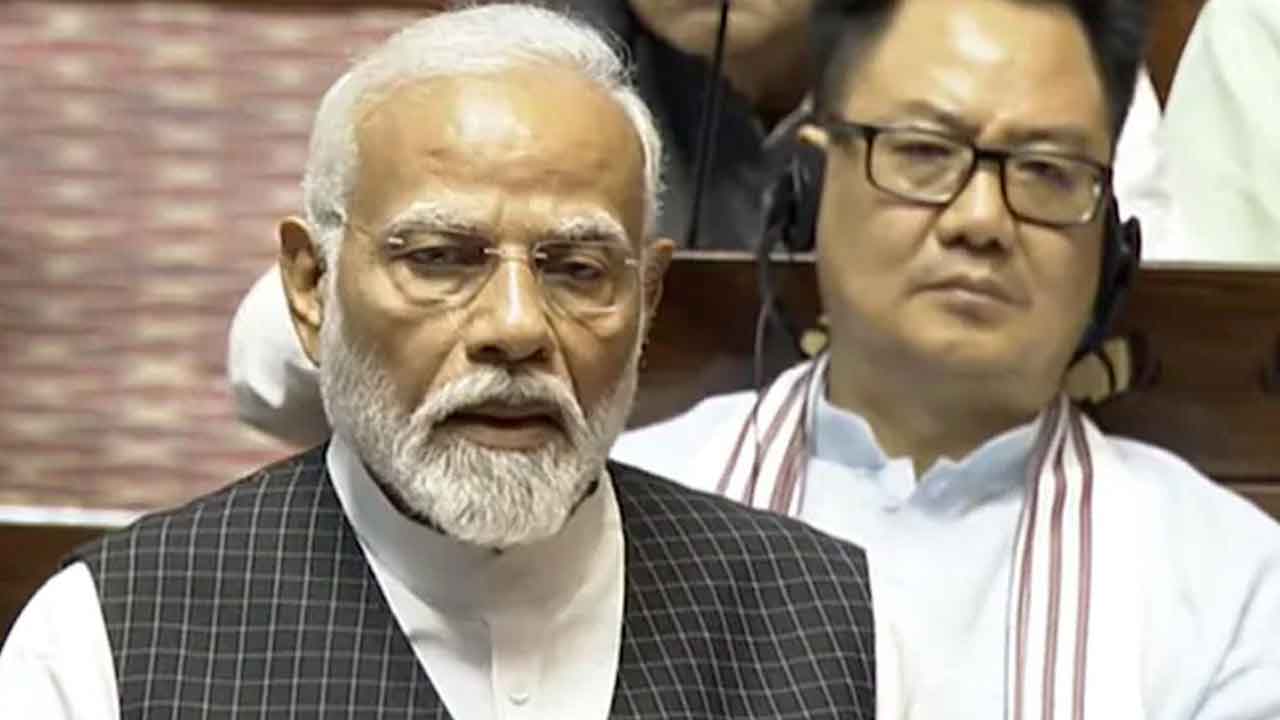 గతంలో రిమోట్‌ కంట్రోల్‌తో ప్రభుత్వాలు