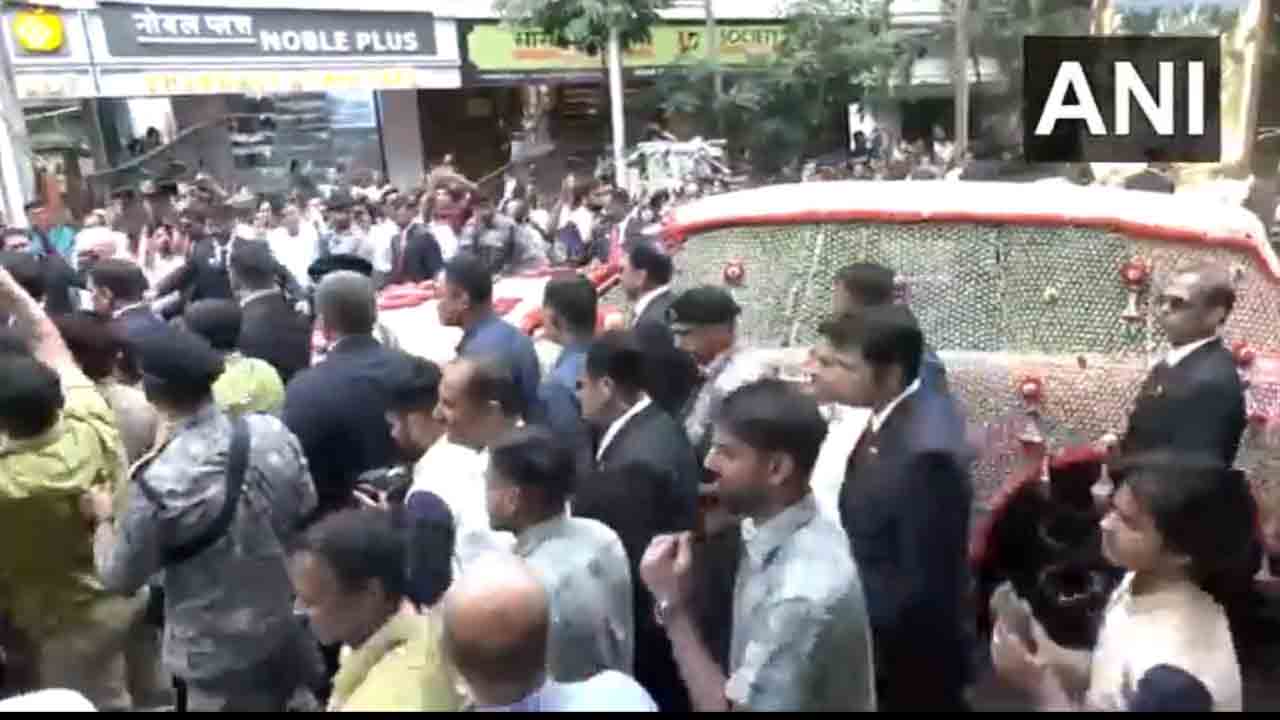 Anant Weds Radhika | కళ్యాణ వేదికకు అనంత్‌ అంబానీ పయనం