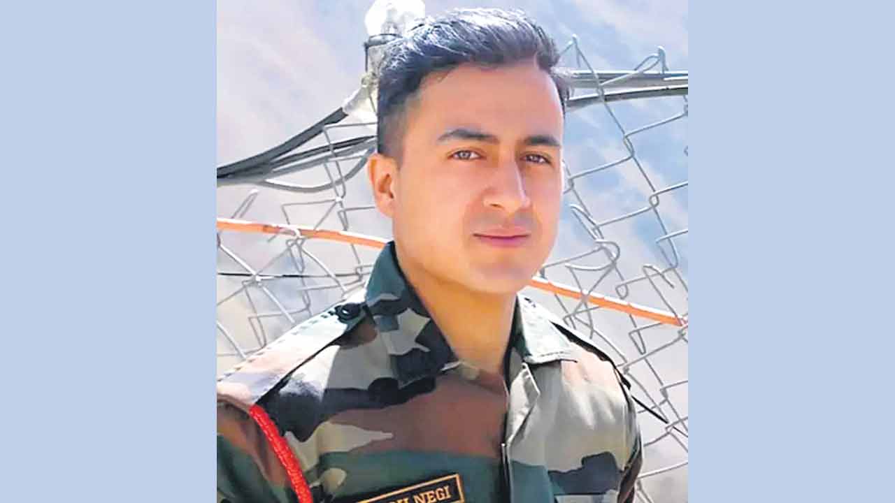 2 నెలల్లో అమరులైన ఇద్దరు బిడ్డలు