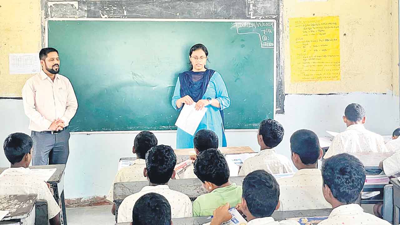 గుణాత్మక విద్యనందించాలి