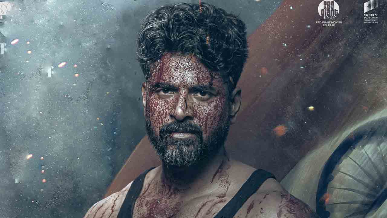 Amaran | శివకార్తికేయన్‌ థియేటర్లలోకి వచ్చే టైం ఫిక్స్‌.. అమరన్‌ రిలీజ్‌ లుక్ వైరల్