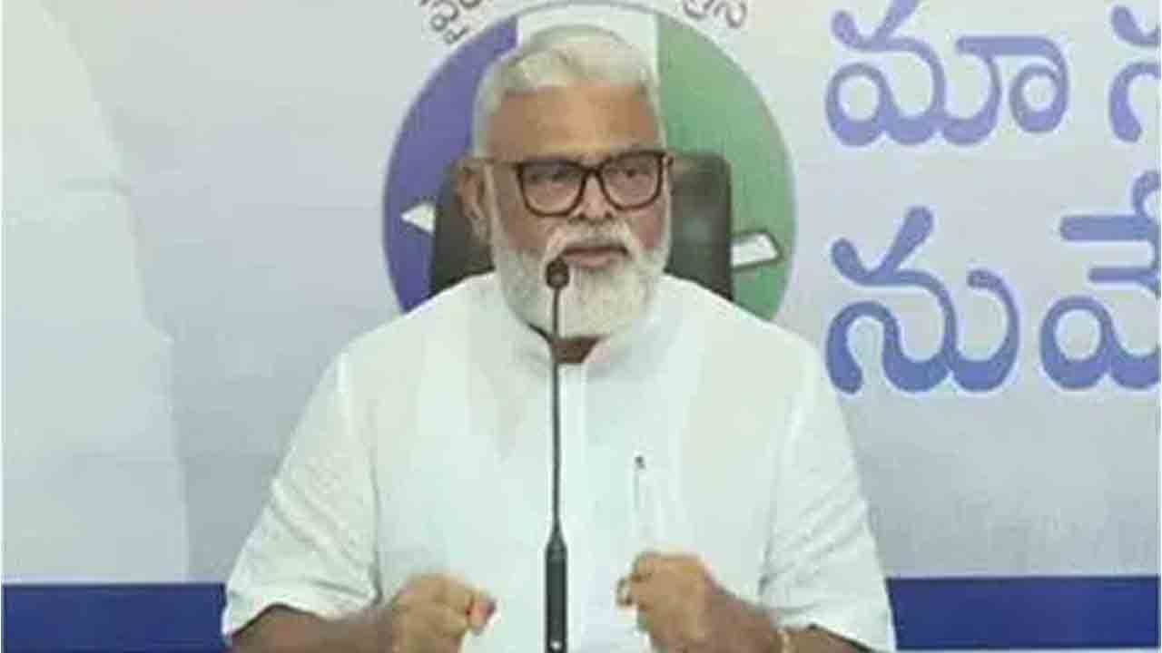 Ambati Rambabu | ఏపీలో శాంత్రి భద్రతలు కాపాడడంలో ప్రభుత్వం విఫలం : మాజీ మంత్రి అంబటి రాంబాబు