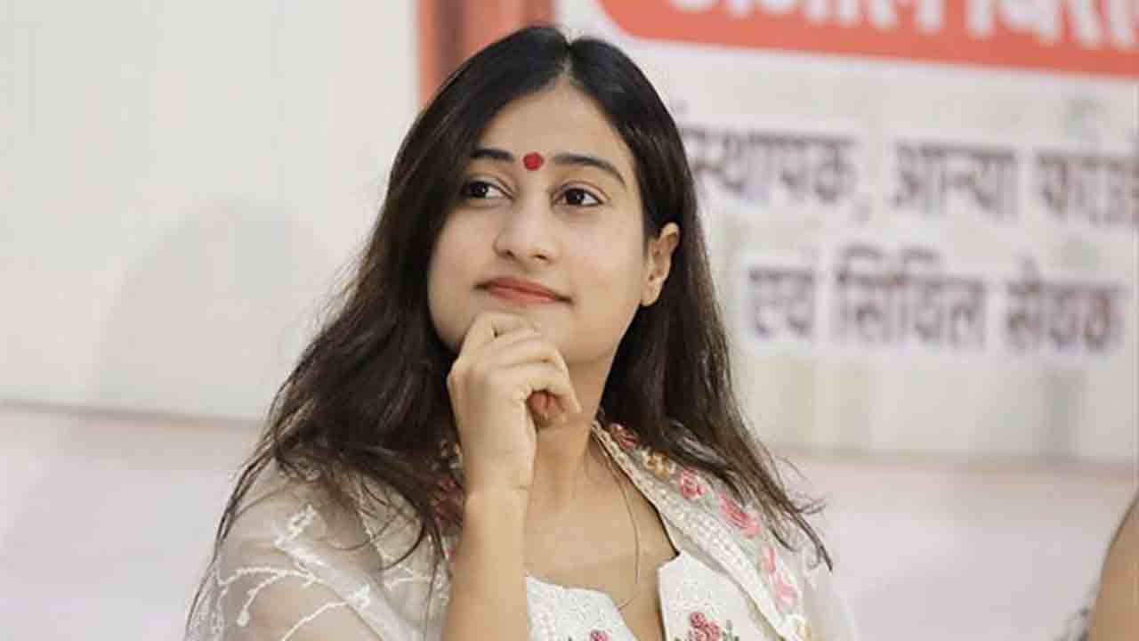 Anjali Birla | ఢిల్లీ హైకోర్టులో పరువు నష్టం దావా వేసిన లోక్‌సభ స్పీకర్‌ ఓం బిర్లా కుమార్తె