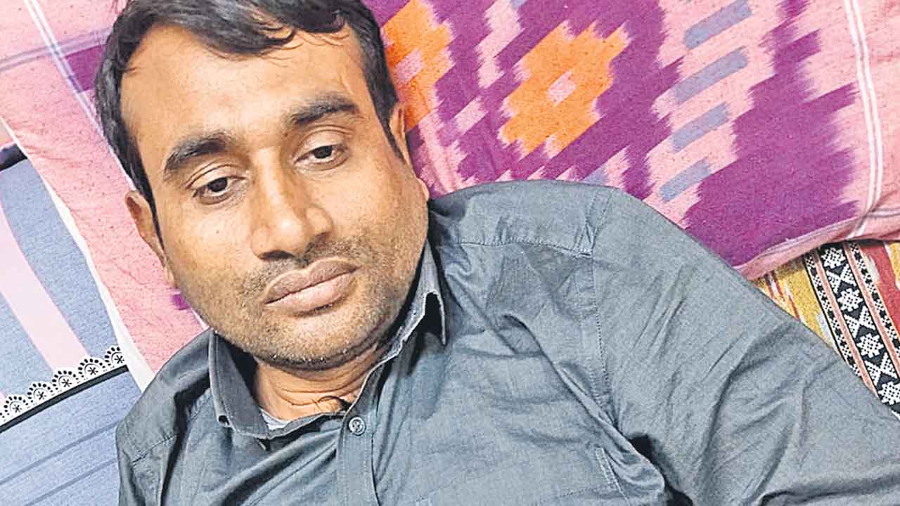 క్షీణిస్తున్న అశోక్‌ ఆరోగ్యం