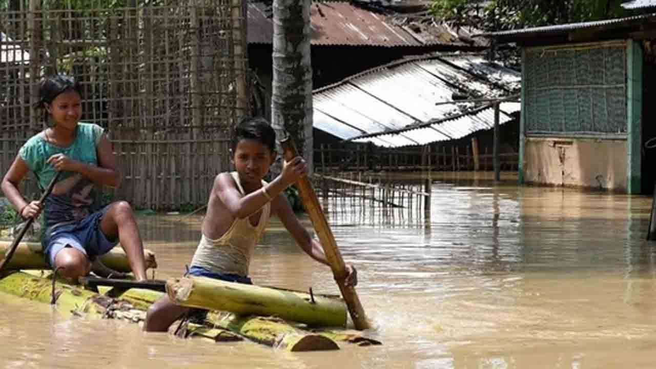 Assam Floods | వరద గుప్పిట్లోనే అస్సాం.. 90కి పెరిగిన మృతులు