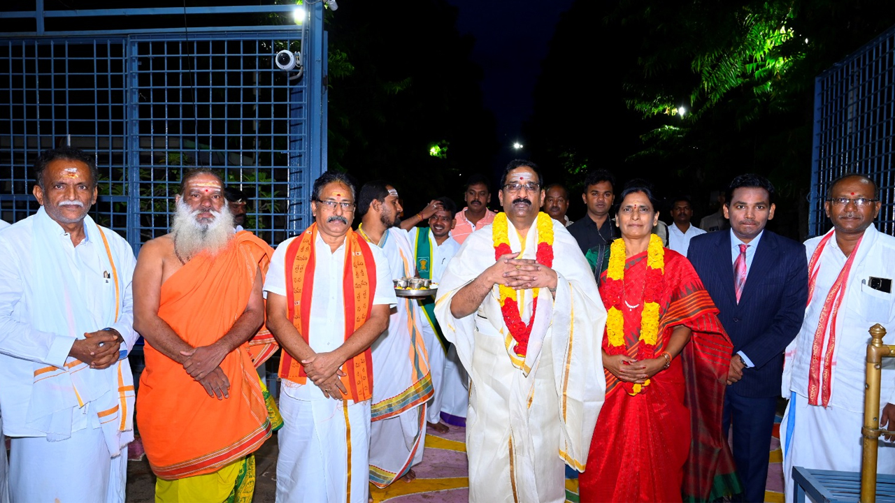 Sri Sailam | శ్రీశైలం భ్రమరాంబ మల్లికార్జునస్వామి సేవలో ఏపీ హైకోర్టు జడ్జి