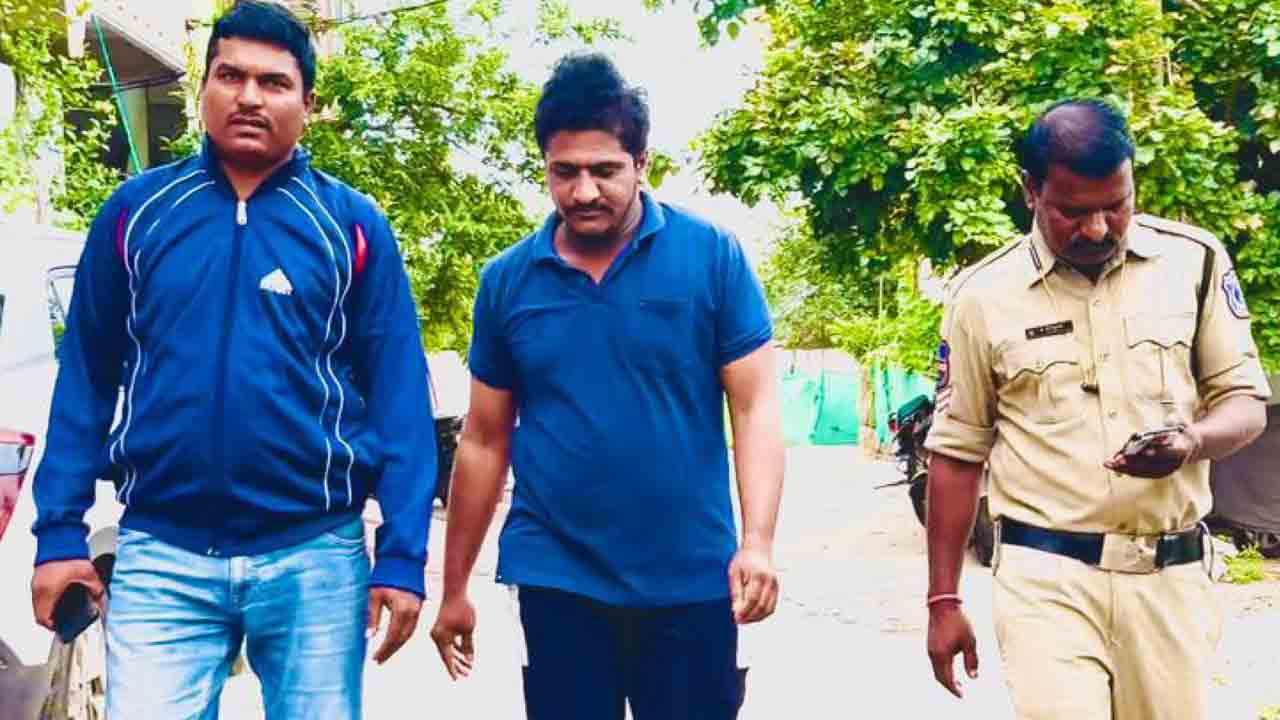 BRS | అబ్దుల్లాపూర్మెట్లో సీఎం రేవంత్ పర్యటన.. బీఆర్ఎస్ నేతల ముందస్తు అరెస్టు