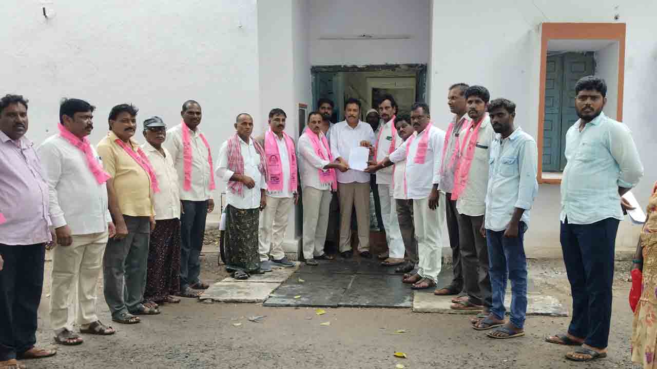 బేషరతుగా రుణమాఫీ చేయాలి