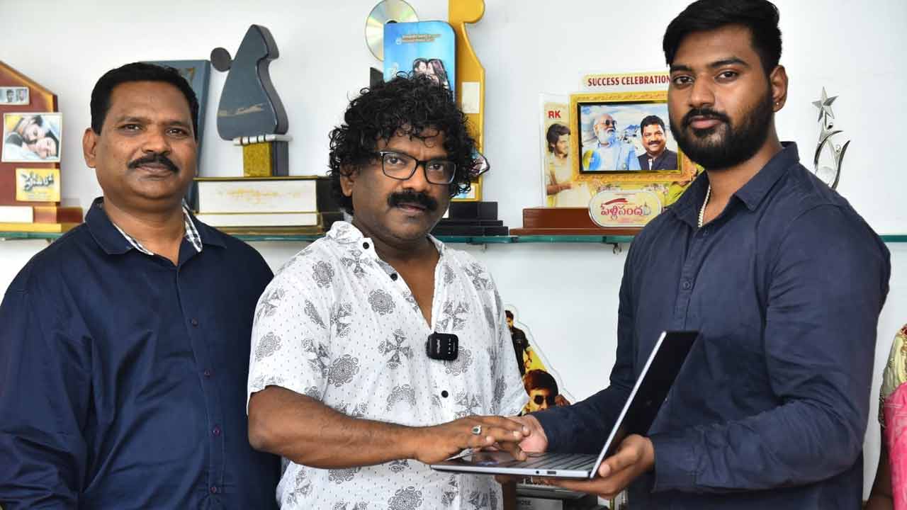 బంగారుబొమ్మ సరాగాలు