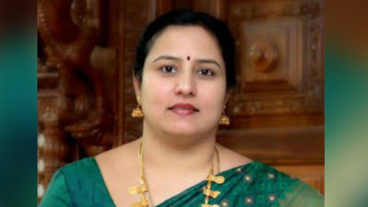 Bhavani Revanna | ప్రజ్వల్‌ కేసులో భవానీ రేవణ్ణకు ‘సుప్రీం’లో ఊరట..! కానీ, సిట్‌ అభ్యర్థనతో నోటీసులు పంపేందుకు..!