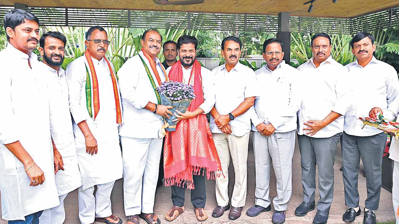 కాంగ్రెస్‌లో చేరిన గద్వాల ఎమ్మెల్యే