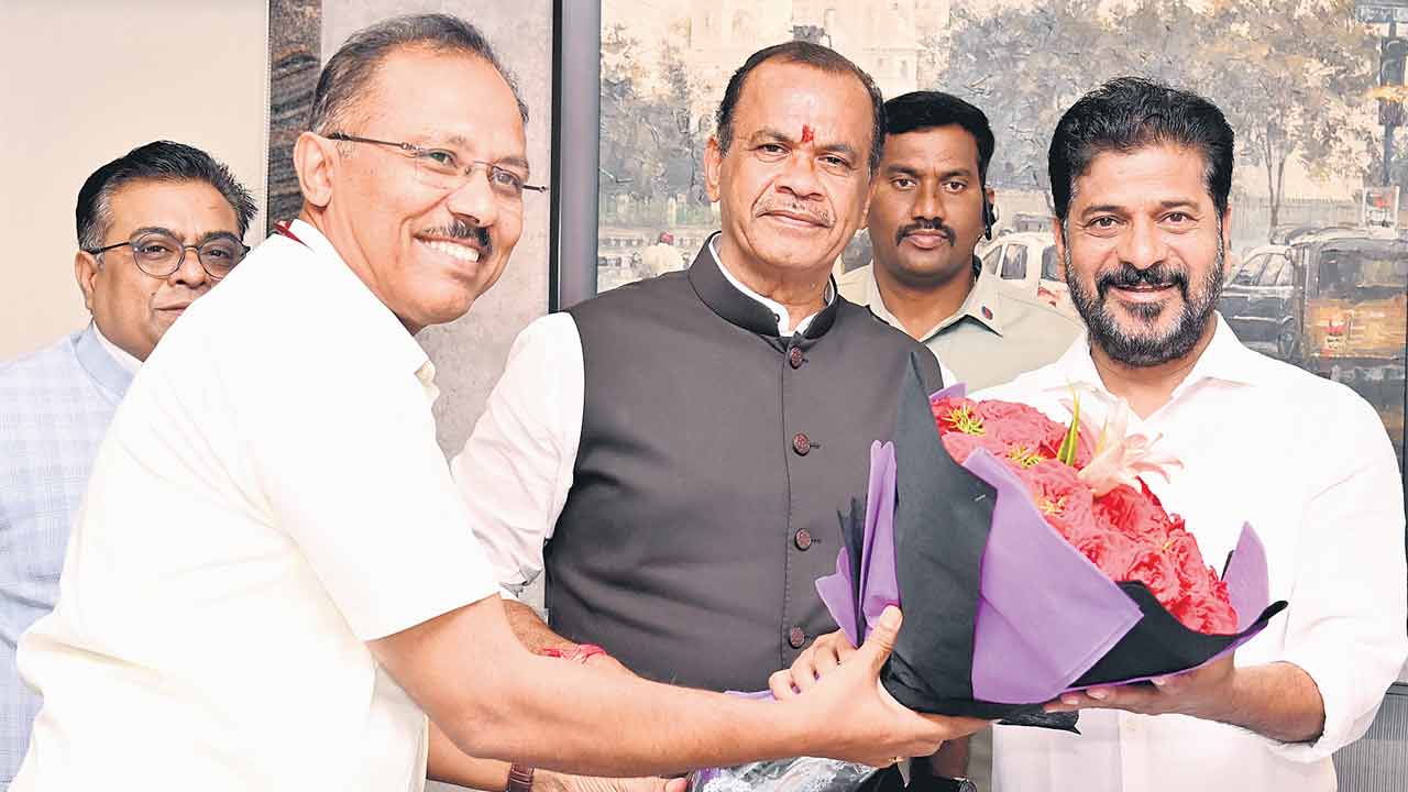 త్వరగా జాతీయ రహదారుల నిర్మాణం