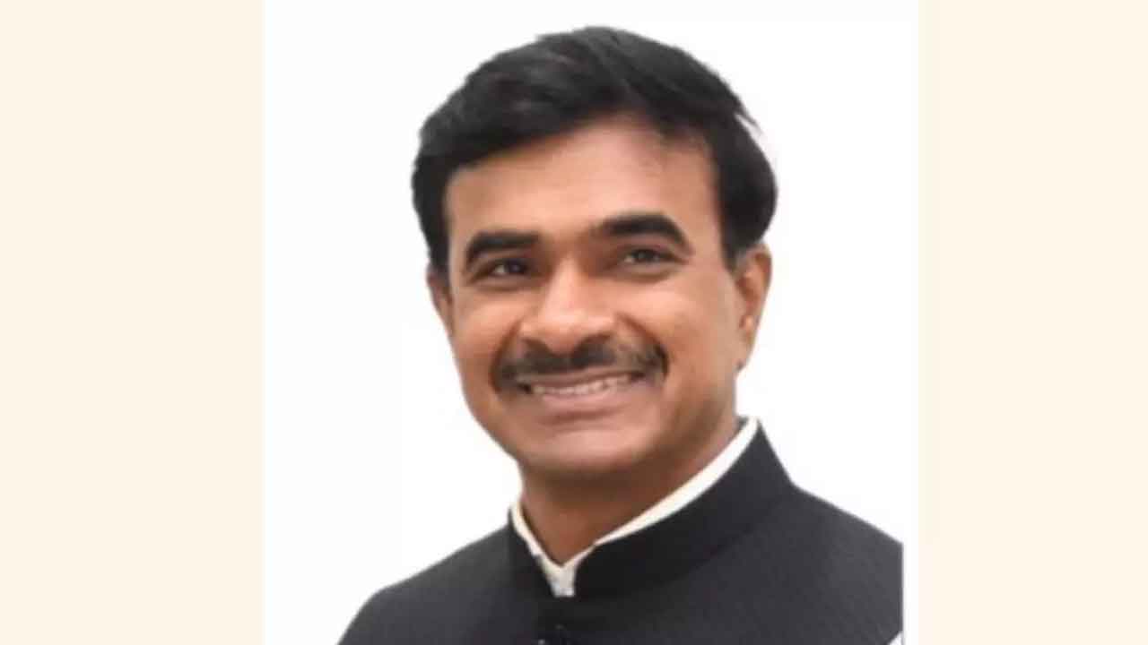 CV Anand | వరుస దాడులు.. అవినీతి ఉద్యోగుల్లో ఏసీబీ భయం: డీజీ సీవీ ఆనంద్‌