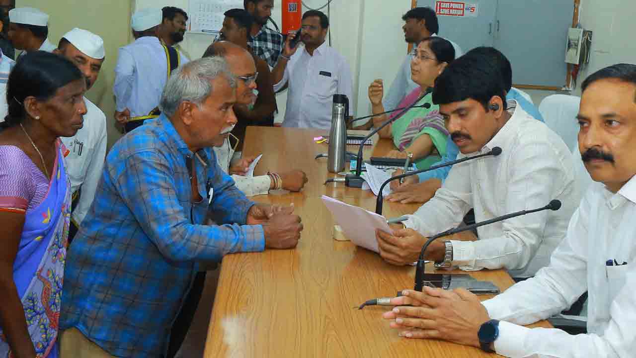 ప్రజావాణి ఫిర్యాదులను వెంటనే పరిష్కరించాలి