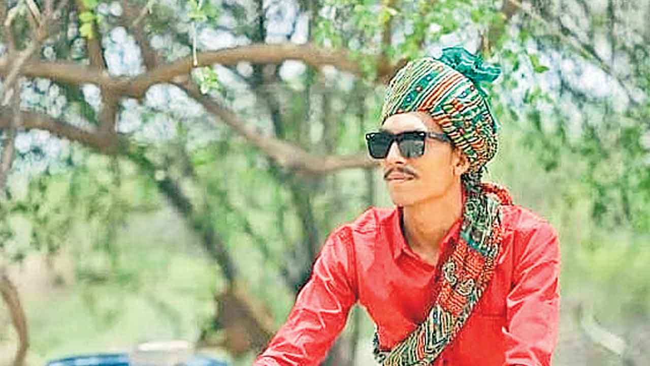 Gujarat | బీజేపీ పాలిత గుజరాత్‌లో దారుణం.. తలపాగా, కళ్లజోడు ధరించాడని దళిత యువకుడిపై దాడి