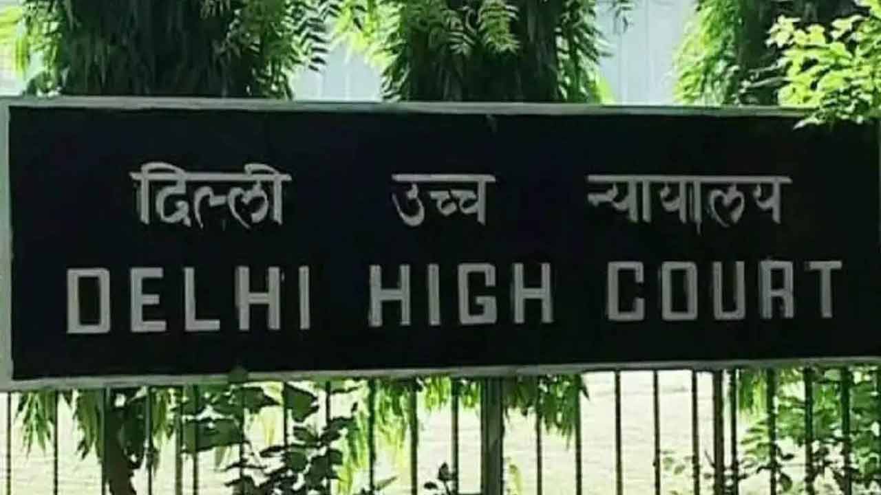 High Court | గర్భధారణ ప్రభుత్వోద్యోగానికి అనర్హత కాదు: ఢిల్లీ హైకోర్టు