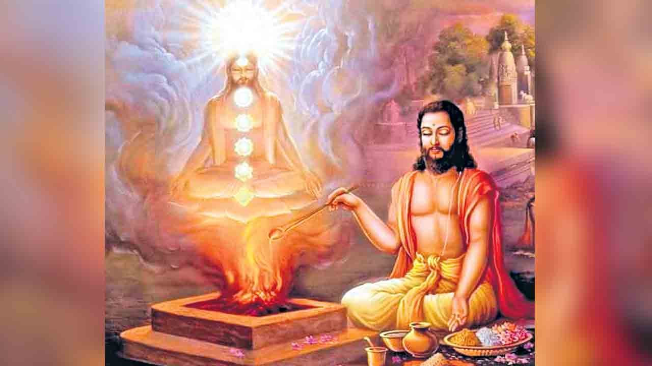 జ్ఞానయజ్ఞం.. ద్రవ్యయజ్ఞం..