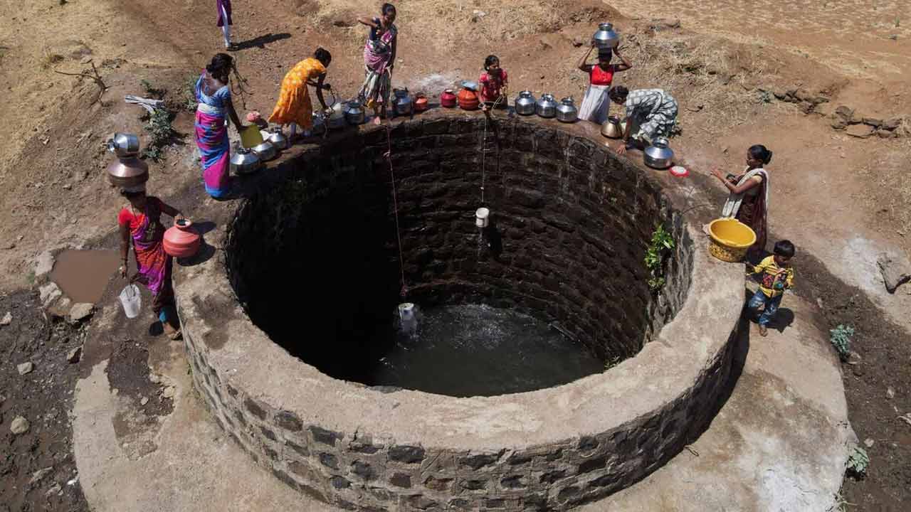 Contaminated Well Water | కలుషిత మంచినీళ్లు తాగి 93 మందికి అస్వస్థత..!