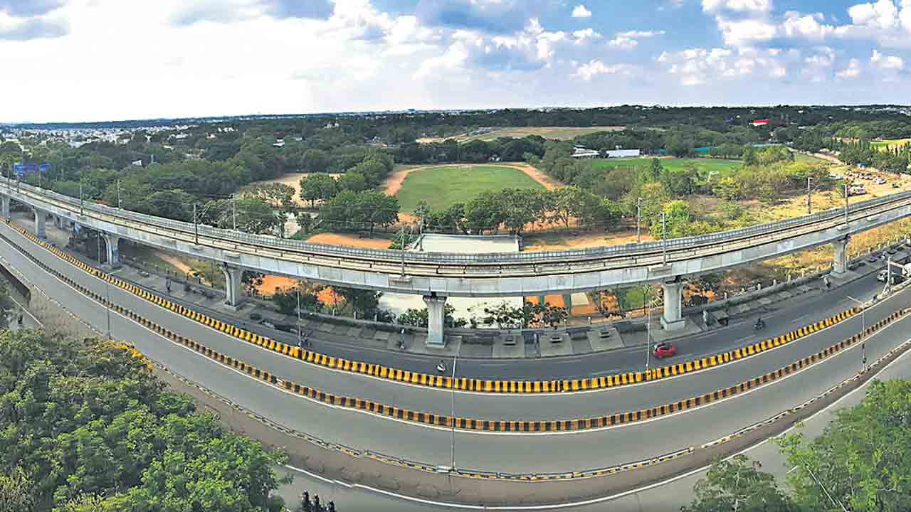 Elevated Corridors | ఎలివేటెడ్‌ కారిడార్లు ఉన్నట్టా.. లేనట్టా