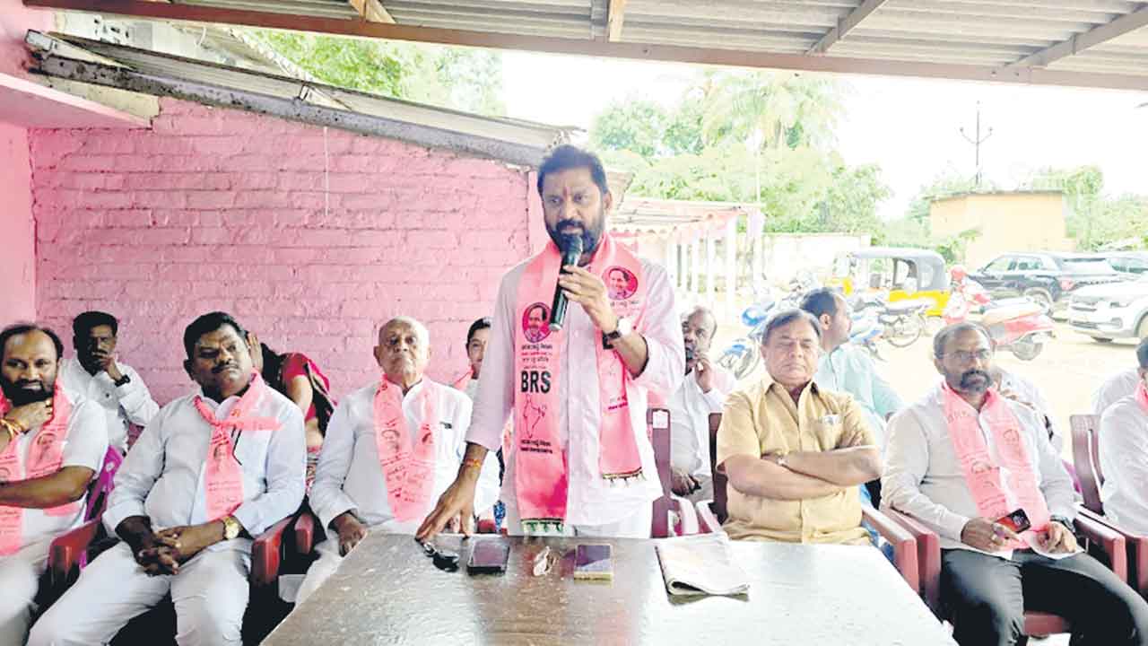 హామీలు నెరవేర్చేదాకా ప్రశ్నిస్తాం