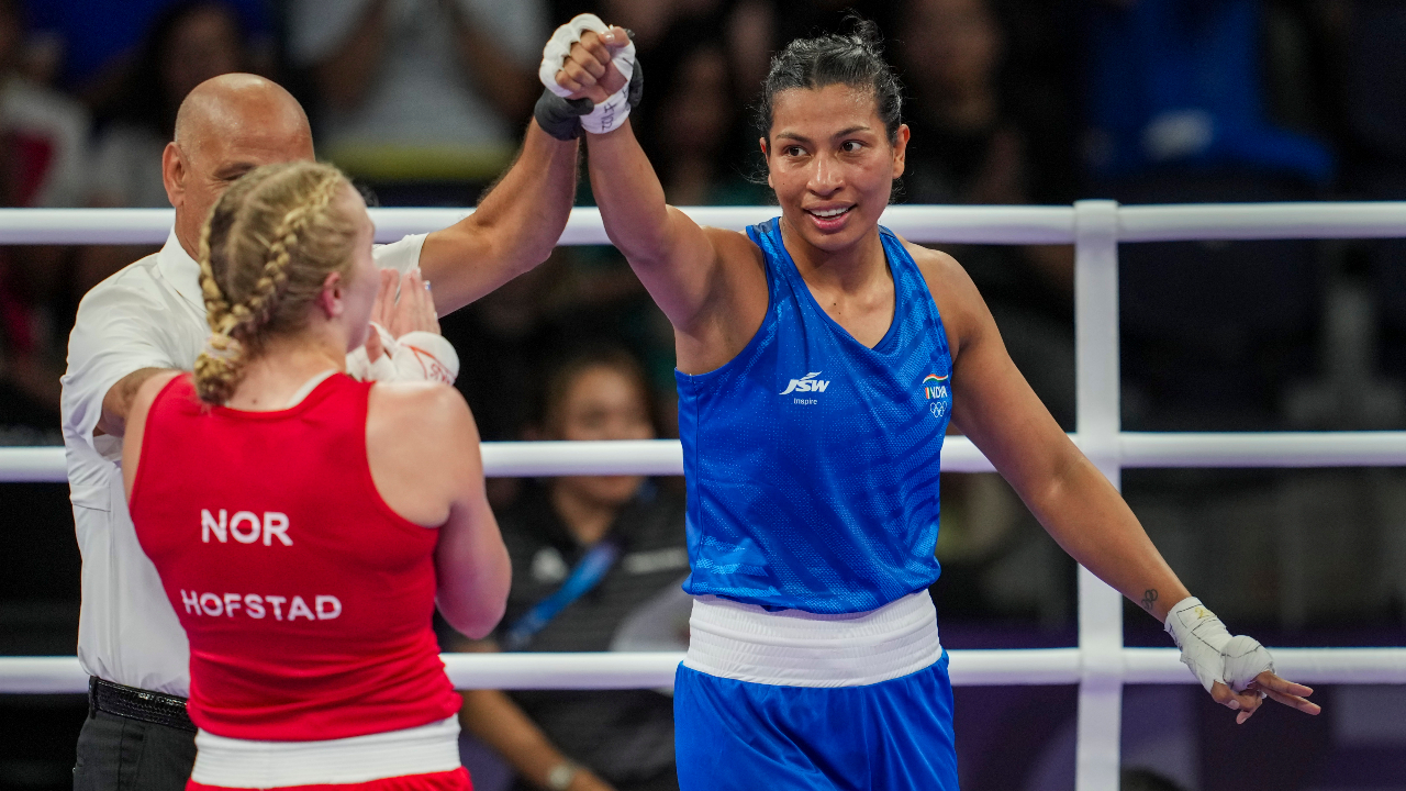 Paris Olympics |  ప్రిక్వార్టర్స్‌లో పంచ్‌ అదుర్స్‌..  మరో పతకానికి అడుగుదూరంలో లవ్లీనా..