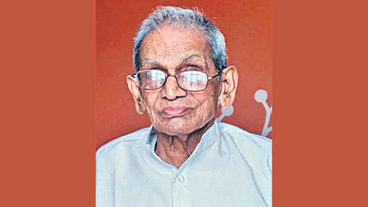 స్వాతంత్య్ర సమరయోధుడు ఎర్రయ్య కన్నుమూత