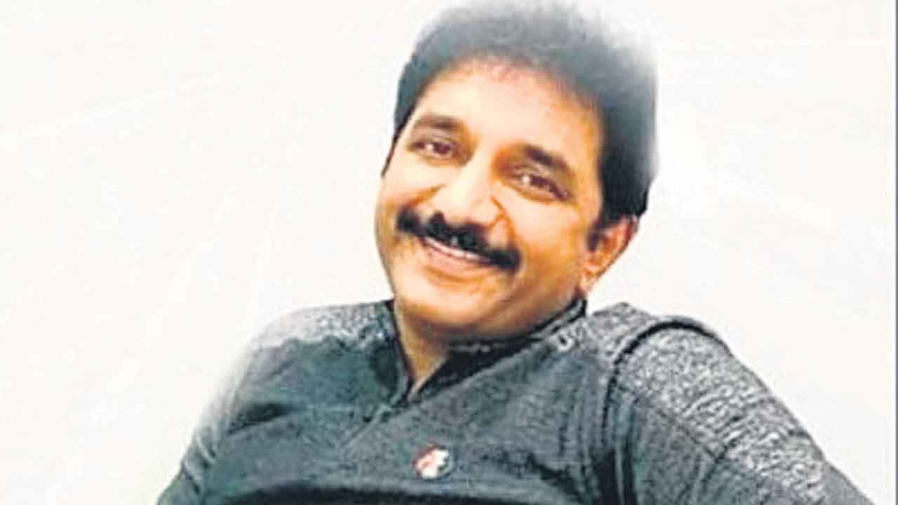 సెల్‌ఫోన్‌ డ్రైవర్‌కు ఇచ్చి.. అనేక ఊళ్లు తిప్పి!