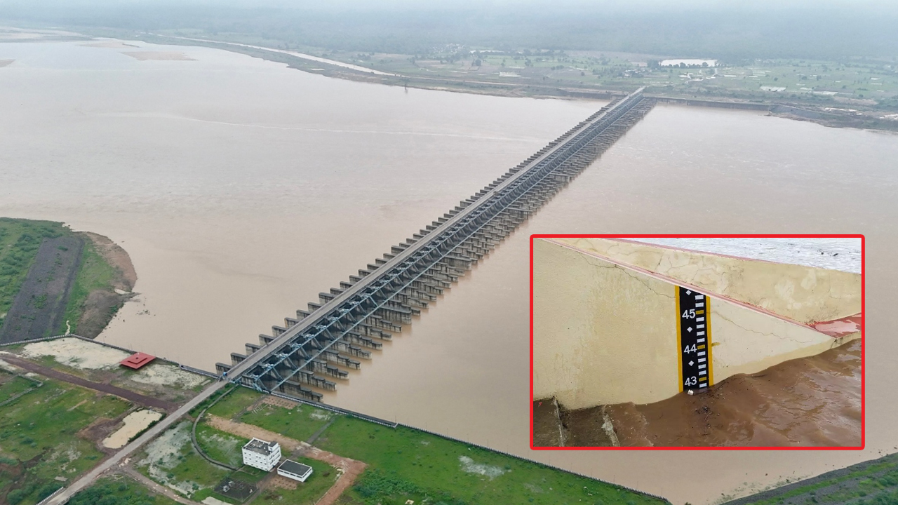 Godavari Floods | భద్రాచలం వద్ద భారీగా పెరిగిన వరద.. మొదటి ప్రమాద హెచ్చరిక జారీ