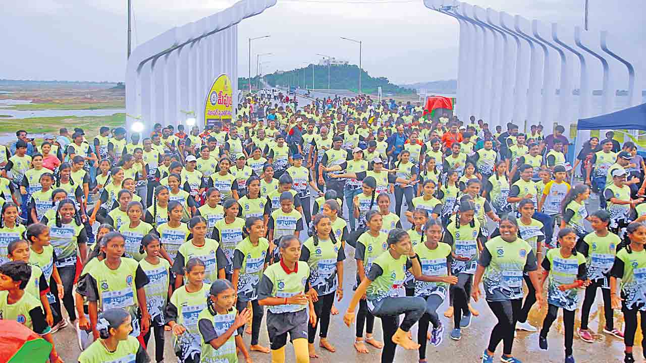 ఉత్సాహంగా హాఫ్‌ మారథాన్‌