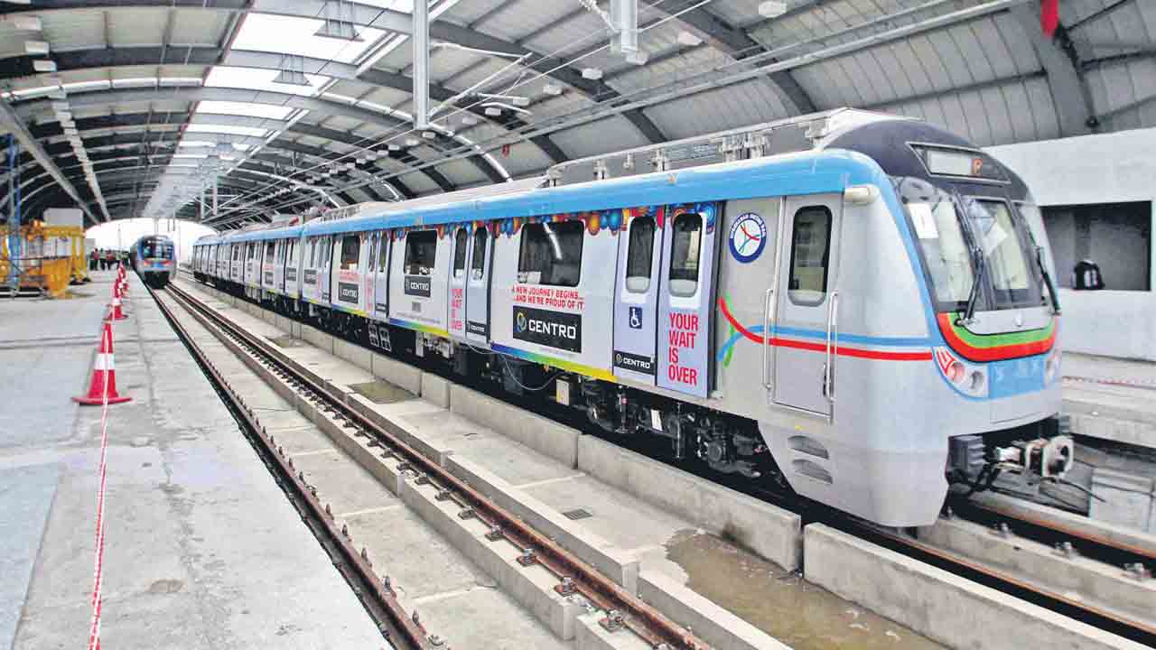 Hyderabad Metro | అంతన్నారు… ఇంతన్నారు… ఆఖరుకు అత్తెసరుతో సరిపెట్టారు.. మెట్రో విస్తరణకు 1100 కోట్లే