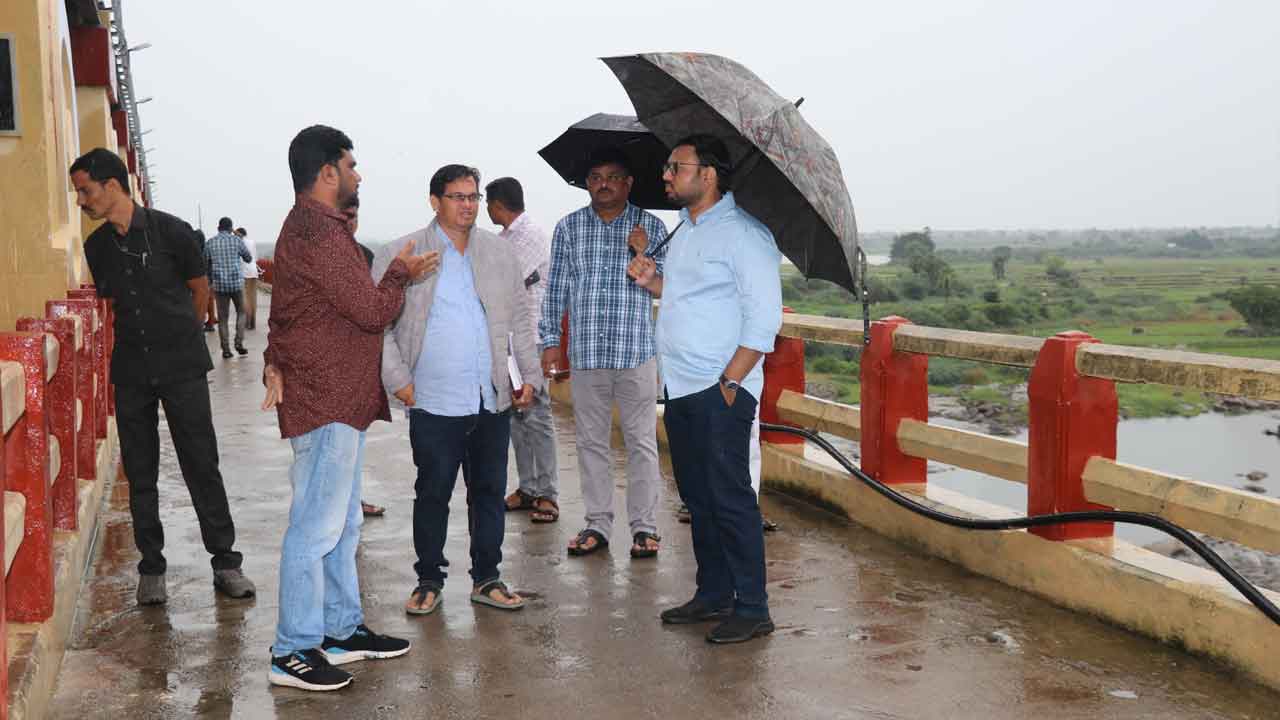 మూసీ లోతట్టు ప్రజలను అప్రమత్తం చేయాలి