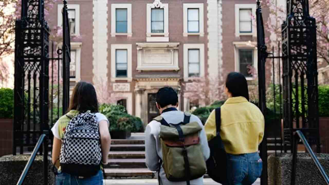 Indian students | విదేశాల్లో 633 మంది భారతీయ విద్యార్థులు మృతి.. కెనడా, అమెరికాలో అత్యధిక   మరణాలు