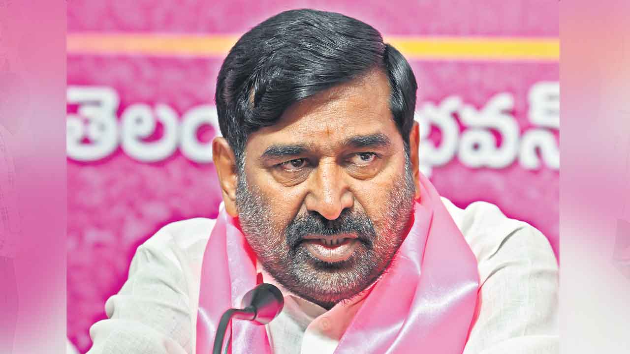 విద్యుత్తు ప్రైవేటీకరణకు కాంగ్రెస్‌ కుట్ర