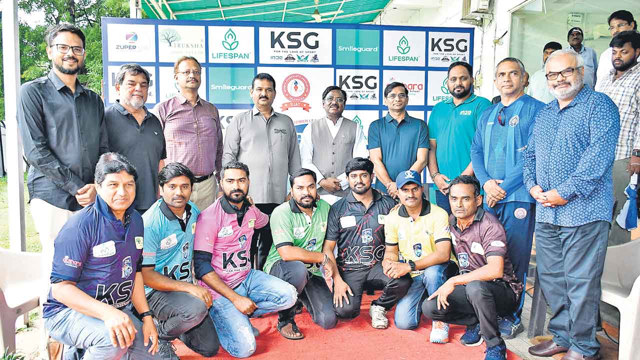 జేపీఎల్‌ జెర్సీల ఆవిష్కరణ